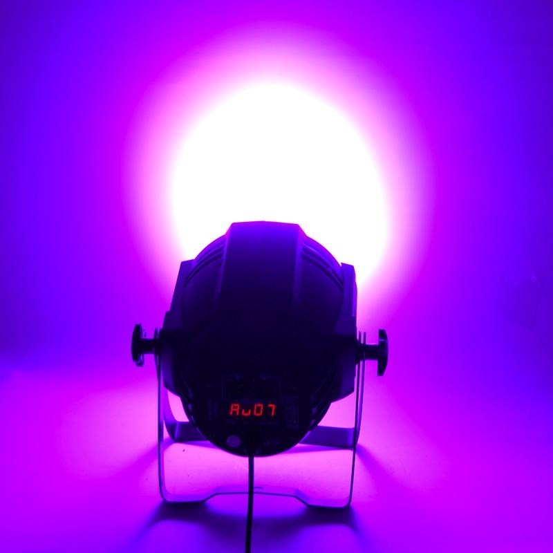 Ross Quad LED PAR Zoom RGBW 18X10W прожетор светодиодный RGBW 18 х 10Вт