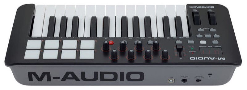 M-Audio Oxygen 25 Mk IV  USB MIDI клавиатура 25 клавишная