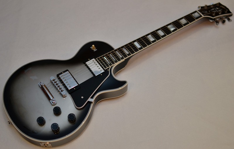 Gibson Custom Les Paul Custom Silverburst электрогитара